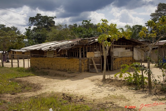 023 OBOLI Village Maison en Banco 9E5K2IMG_53025wtmk.jpg