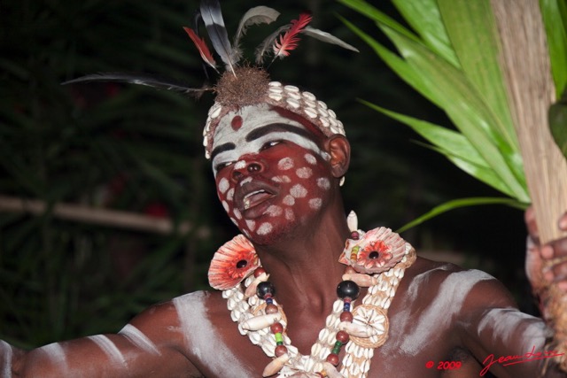 033 BWITI Visage Danseur 9E5KIMG_50735wtmk.jpg