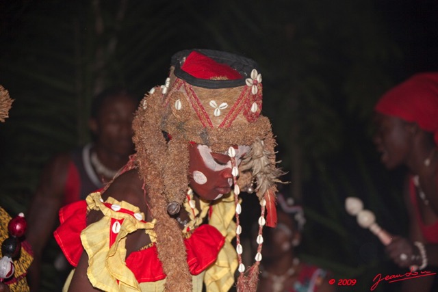 075 BWITI Ndjembe Visage de Danseuse 9E5KIMG_50927wtmk.jpg