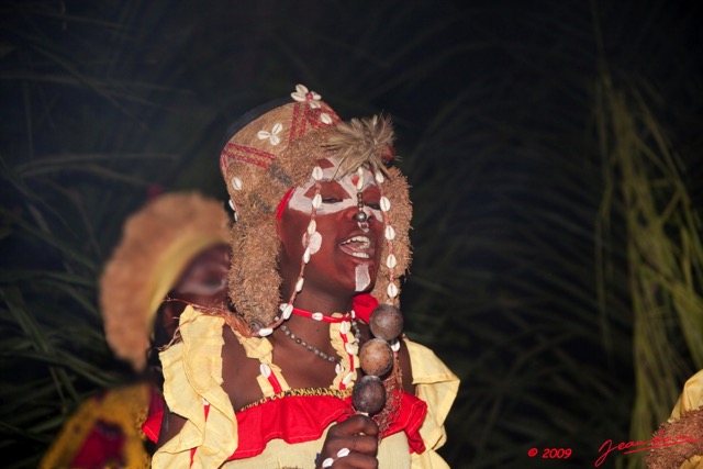 078 BWITI Ndjembe Visage de Danseuse 9E5KIMG_50946wtmk.jpg