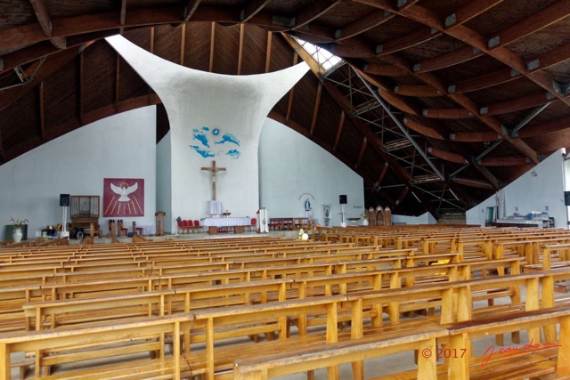 009 Libreville Eglise Saint-Pierre la Nef 17RX104DSC_102156_DxOwtmk.jpg
