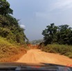 104 Piste Alembe-Offoue 04 Laterite et Vegetation 20E5M3IMG_200107153316_DxOwtmk 150k.jpg