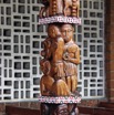 106 Saint-Michel de NKEMBO 2 Poteau Sculpte avec Scene Biblique 20E80DIMG_201228146025_DxOwtmk 150k.jpg