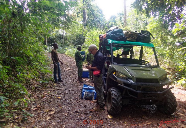 188 DJIDJI 1 Bai de LANGOUE 3 J8 la Piste vers le Camp Preparation du Quad Trace GPS par JLA 18OlymT4DSC_18092910P9280446_DxOwtmk 150k.jpg