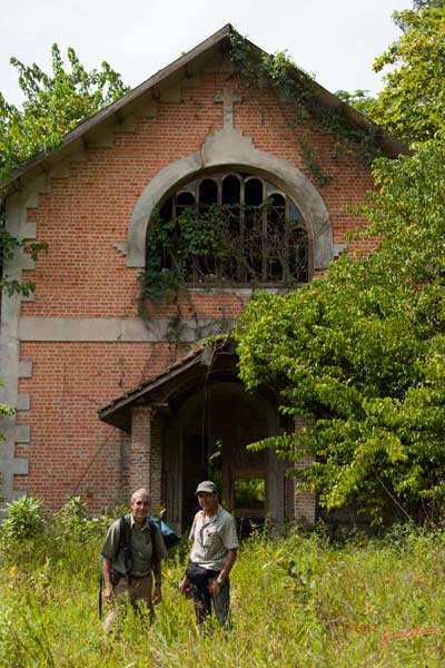 SAINT-MICHEL-la-Mission-Eglise-Porche-avec-Stephane-et-JLA-12E5K2IMG_74711wtmk-Web