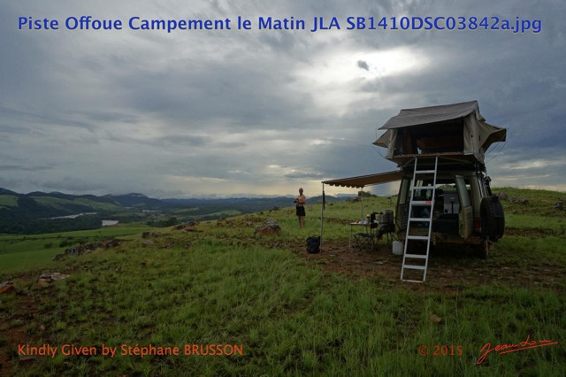 172 Piste Offoue Campement le Matin JLA SB1410DSC03842awtmk.JPG