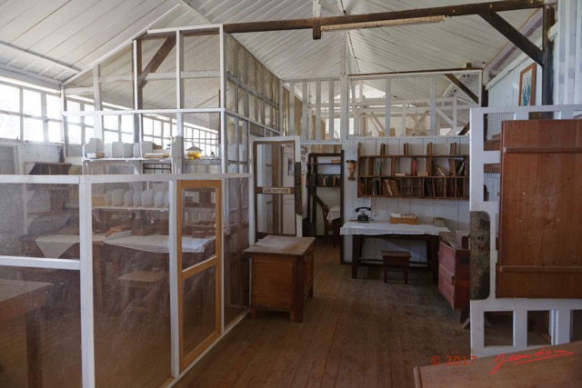 027 LOANGO 3 Hopital Schweitzer Ancien le Laboratoire 16E5K3IMG_121342_DxOwtmk.jpg