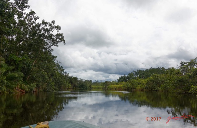 028 LOANGO 3 la Riviere REMBO NGOVE Navigation Remontee 16E5K3IMG_122058_DxOawtmk.jpg