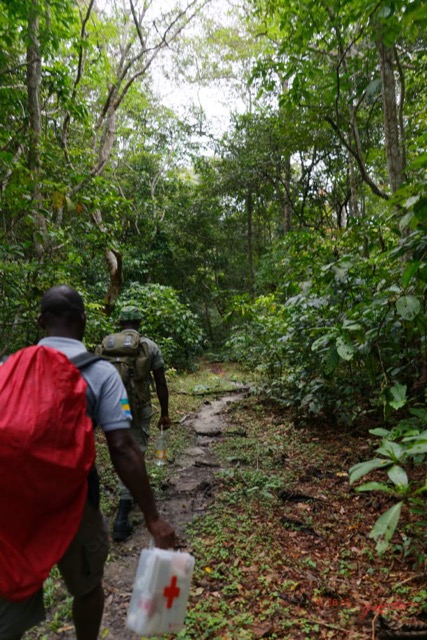 009 LOANGO 3 Inyoungou Sounga Marche Eco Guide et Eco Garde 16E5K3IMG_122167_DxOwtmk.jpg