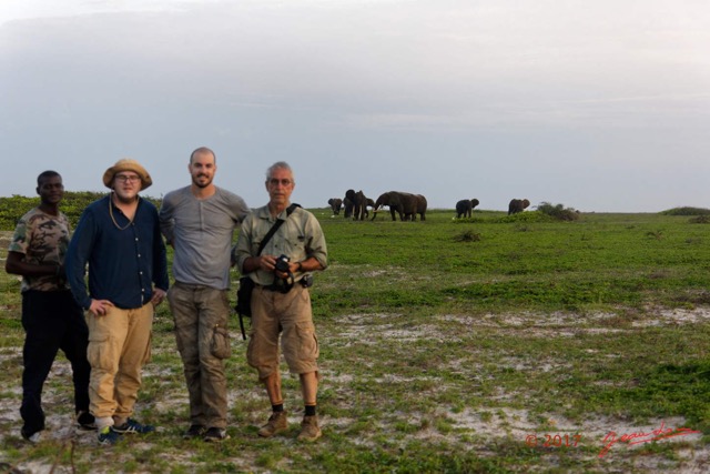 100 LOANGO 3 Inyoungou Sounga la Lagune NDOGO la Plage Horde Elephants et notre Horde 16E5K3IMG_122325_DxOawtmk.jpg