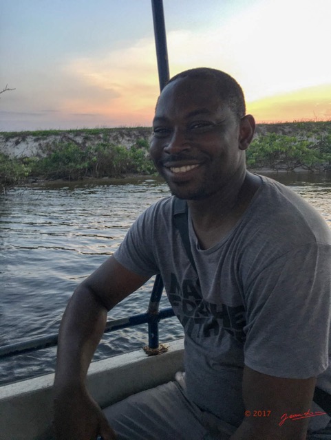111 LOANGO 3 Inyoungou Sounga la Lagune NDOGO Notre Guide Patrick a Sette-Cama 16Ip6sIMG_103339_DxOwtmk.jpg
