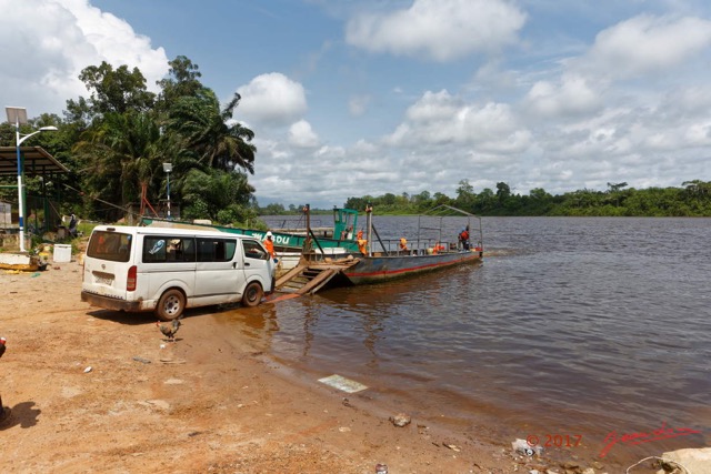 049 LOANGO 3 Trajet Retour Gamba-Tchibanga MAYONAMI le Bac sur la Nyanga Montee du Bus 16E5K3IMG_122886_DxOawtmk.jpg