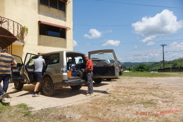 005 LOANGO 3 Franceville-Lambarene Depart Edouard Loic et JLA 16E5K3IMG121058_DxOwtmk.jpg