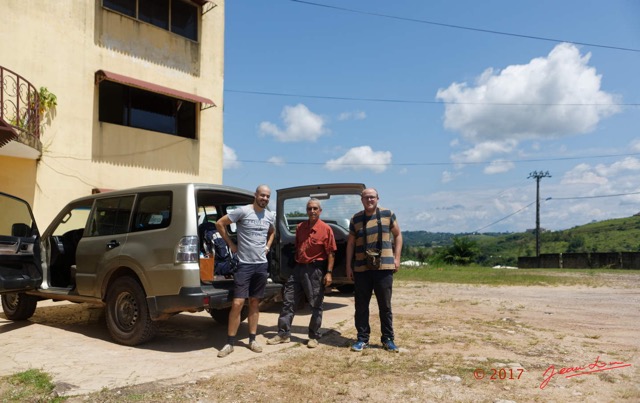 006 LOANGO 3 Franceville-Lambarene Depart Edouard Loic et JLA 16E5K3IMG121062_DxOwtmk.jpg