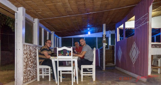 039 LOANGO 3 Franceville-Lambarene Makokou Restaurant les 3 Palmiers Edouard Loic et JLA 16RX104DSC_1000483_DxOwtmk.jpg
