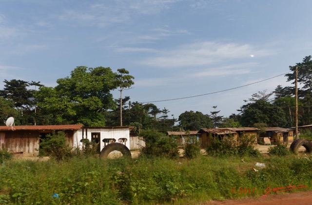 055 LOANGO 3 Franceville-Lambarene Piste vers Ovan Village 16E5K3121177_DxOwtmk.jpg
