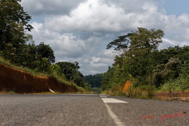 093 LOANGO 3 Franceville-Lambarene Route vers Lalara 16E5K3IMG_121252_DxOawtmk.jpg