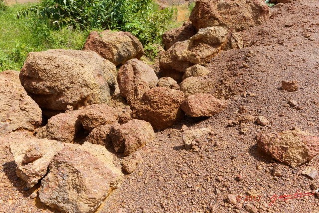 095 LOANGO 3 Franceville-Lambarene Route vers Lalara Laterite 16E5K3IMG_121254_DxOwtmk.jpg