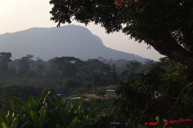 016 IBOUNDJI le Mont Vue de la Ville 9E5KIMG_51174wtmk.jpg