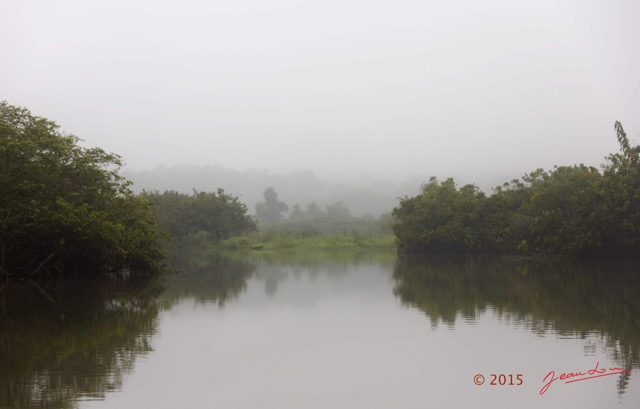 004 LOANGO 2 Akaka Riviere Rembo Ngove Sud le Matin Brume 15E5K3IMG_107105wtmk.jpg