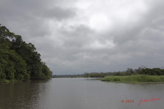 150 LOANGO 2 Akaka Riviere Rembo Ngove Sud Berge et Ciel Orage 15E5K3IMG_107609wtmk.jpg