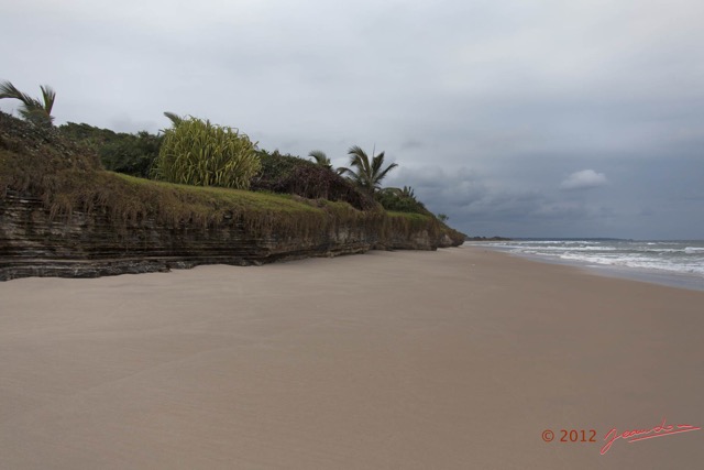035 LOANGO ENAMINO Plage et Falaise 12E5K2IMG_77034wtmk.jpg