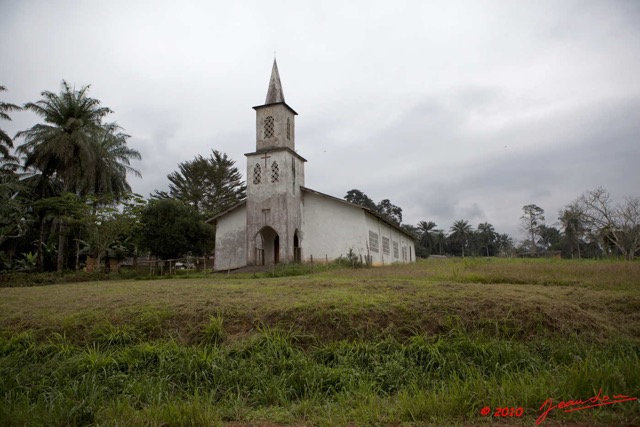 042 MOUKALABA Village Epamboua Eglise 10E5K2IMG_63175wtmk.jpg