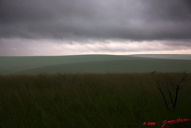 034 Plateaux Bateke 4 Savane avec Orage 9E5IMG_28590wtmk.jpg