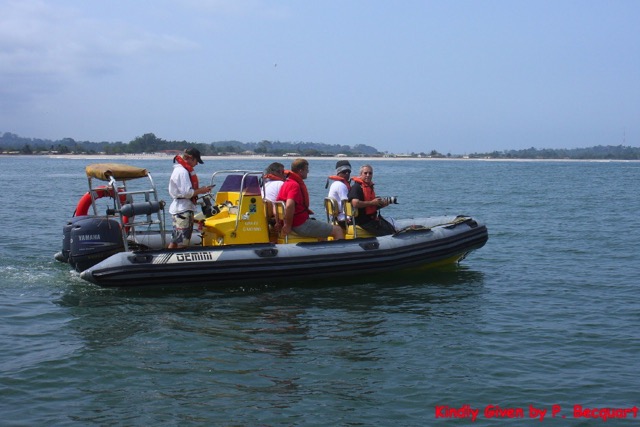 036 MAYUMBA Depart pour les Baleines 0851WTMK.jpg