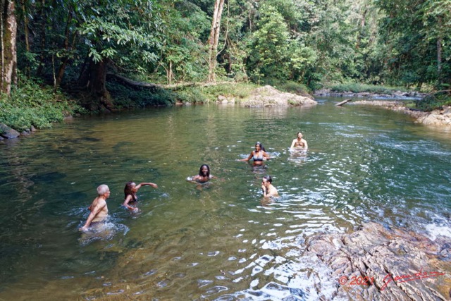 102 KINGUELE 03 Descente en Canyoning sur la MBIWAM 21E80DIMG_210523146877_DxOwtmk 150k.jpg