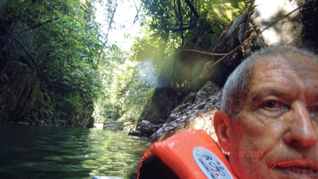 119 KINGUELE 03 Descente en Canyoning sur la MBIWAM 2021 05 24-0002_DxOwtmk 150k.jpg
