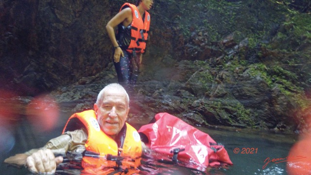 120 KINGUELE 03 Descente en Canyoning sur la MBIWAM 2021 05 24-0003_DxOwtmk 150k.jpg