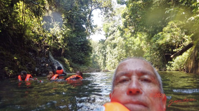 125 KINGUELE 03 Descente en Canyoning sur la MBIWAM 2021 05 24-0008_DxOwtmk 150k.jpg