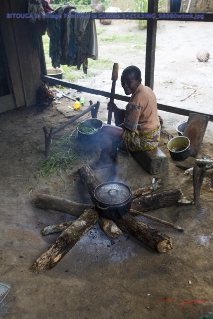 132 BITOUGA le Village Femme a la Cuisine 14E5K3IMG_98080wtmk.jpg
