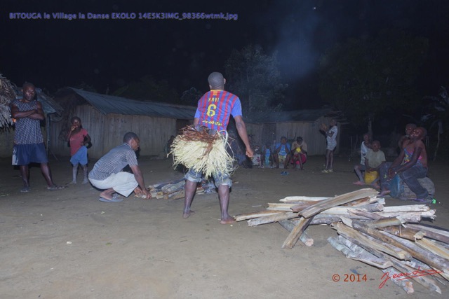 174 BITOUGA le Village la Danse EKOLO 14E5K3IMG_98366wtmk.jpg