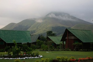 La-LOPE-2-Hotel-avec-Mont-de-Brazza-le-Matin-7EIMG_3225WTMK-web