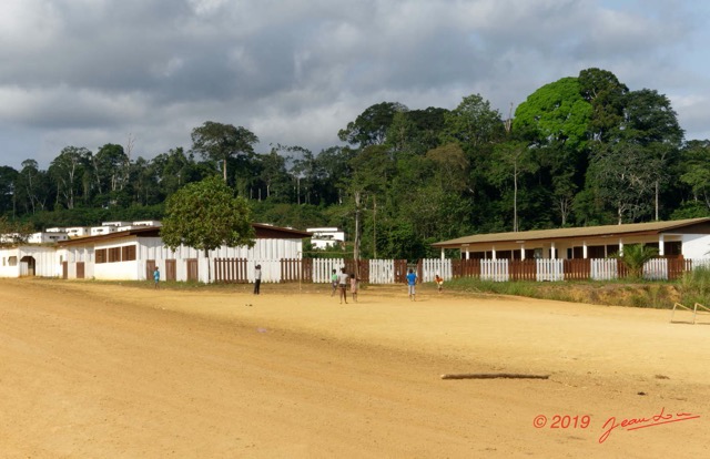 031 ENTOMO 01 Mikongo le Village 19RX106DSC_1908071000797_DxOwtmk 150k.jpg