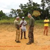 069 Entomo 01 Mikongo la Base Discussion avec Philippe et le Cuisinier 19CoolpixDSCN_190809103332_DxOwtmk 150k.jpg