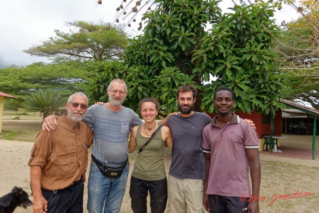 242 ENTOMO 03 Nyonie le Campement Equipe en Fin de Mission 19RX106DSC_1908291009737_DxOwtmk 150k.jpg