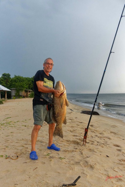 121 AWAGNE 1 Poisson Rouge pris par JLA 19E5M3IMG_190421150547_DxOwtmk 150k.jpg