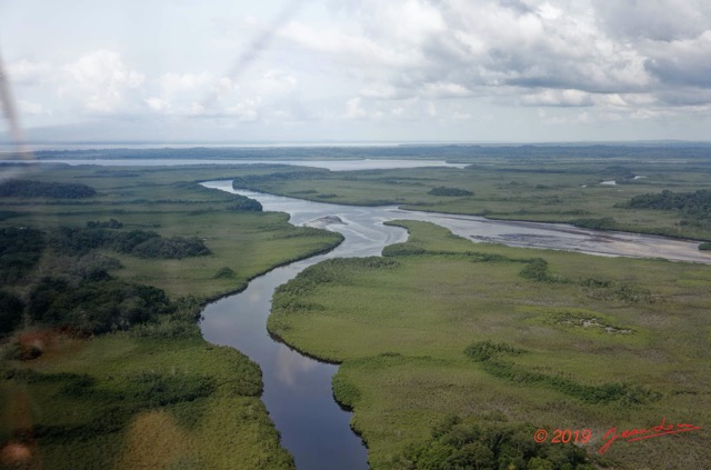 205 AWAGNE 1 ULM Retour Survol Savane et Riviere 19E5M3IMG_190422150999_DxOwtmk 150k.jpg