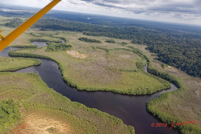 212 AWAGNE 1 ULM Retour Survol Savane et Riviere 19E5M3IMG_190422151030_DxOwtmk 150k.jpg